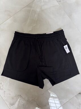 NEW - Old Navy Stretchtech Shorts
